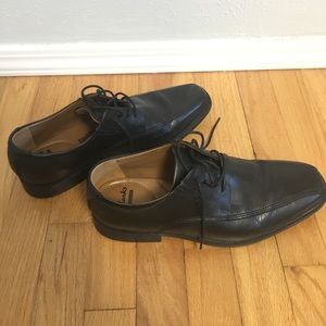 Men’s Black Clark’s Lace-Up Oxfords